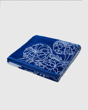 Load image into Gallery viewer, MARIGOLD BEACH TOWEL - ROYAL BLUE
